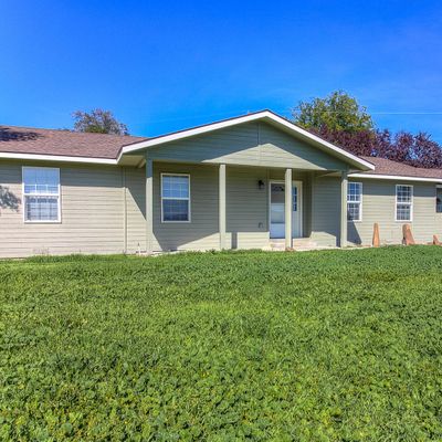 102 Amanda Ln, Selah, WA 98942