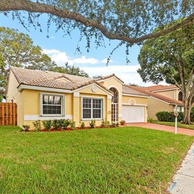 1033 Siena Oaks Cir W, Palm Beach Gardens, FL 33410