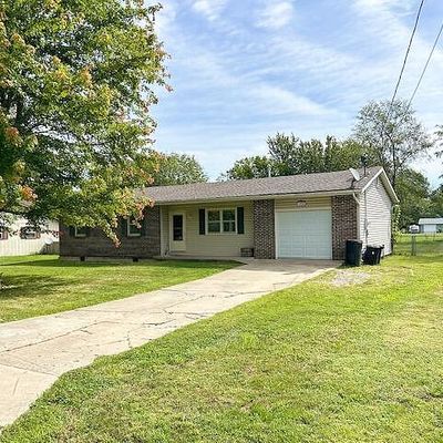 104 Bertie Ave, Hallsville, MO 65255