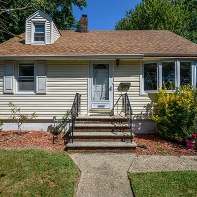 1045 Mayfair Dr, Rahway, NJ 07065