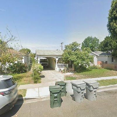 10723 Colyer Ave, Lynwood, CA 90262