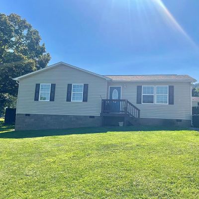 1076 Dogwood Rd, Tazewell, VA 24651