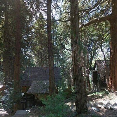 1086 Big Tree Ln, Crestline, CA 92325