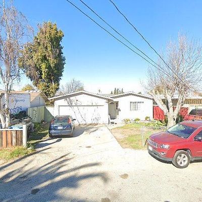 1091 Beech St, East Palo Alto, CA 94303