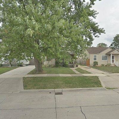 13399 Mulberry St, Southgate, MI 48195