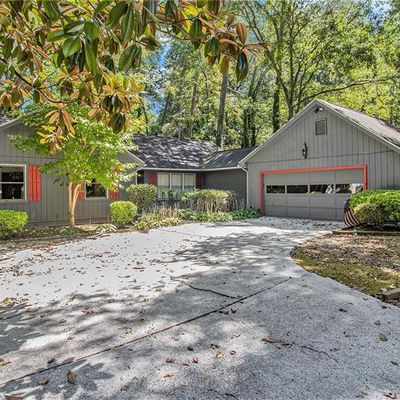 1376 Hidden Hills Pkwy, Stone Mountain, GA 30088