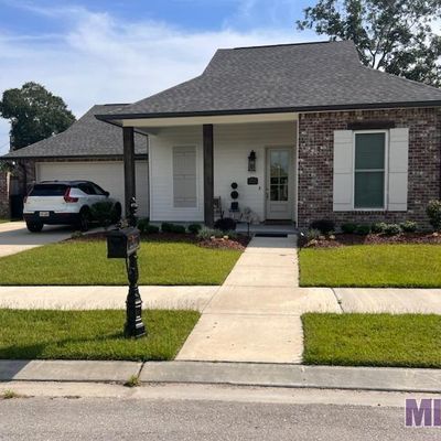 14482 Dew Point Ave, Baton Rouge, LA 70818