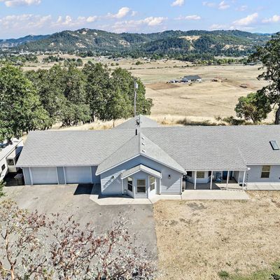 1472 Arcadia Dr, Roseburg, OR 97471