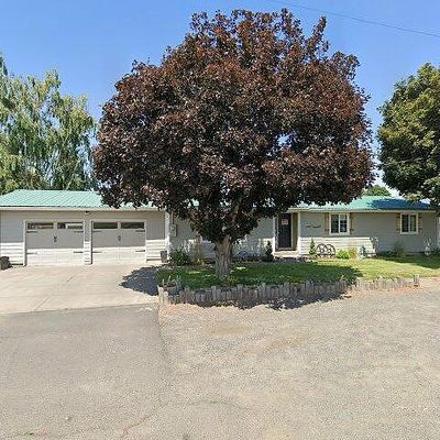 122 Columbia St, Helix, OR 97835