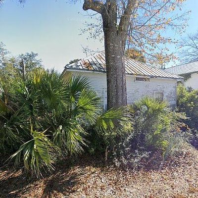 1264 Circle Dr, Defuniak Springs, FL 32435