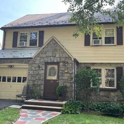 130 Grayson Pl, Teaneck, NJ 07666