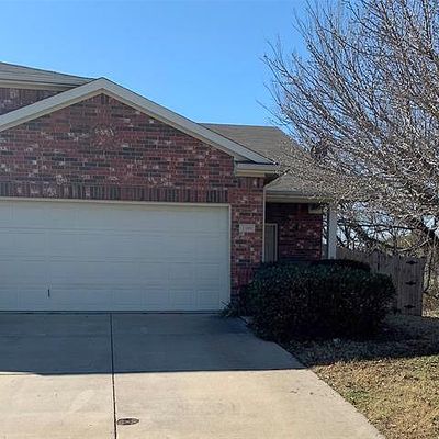 1300 Saddle Blanket Ct, Fort Worth, TX 76131