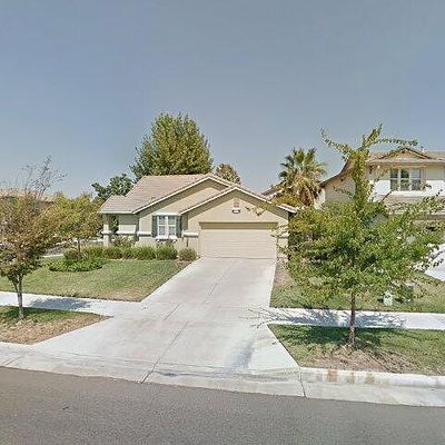 1643 Farnham Ave, Woodland, CA 95776