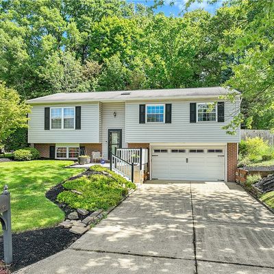 1644 Harvest Hill Dr, Pittsburgh, PA 15239