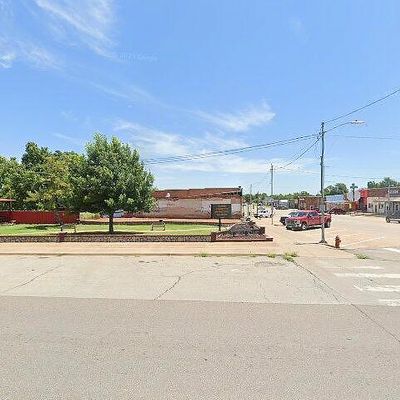 1748 Nw North Dr, Apache, OK 73006