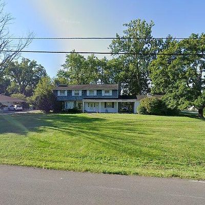 1817 W Country Club Rd, Connersville, IN 47331