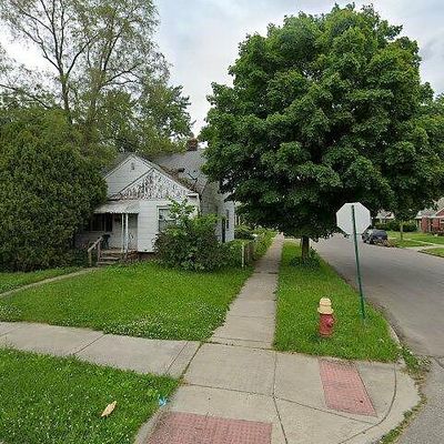 18500 Sawyer St, Detroit, MI 48228