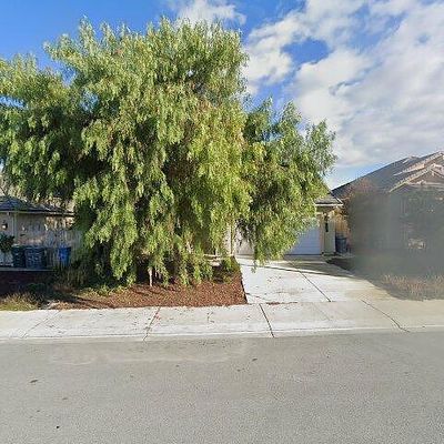 1549 Foxtail Ct, Hollister, CA 95023