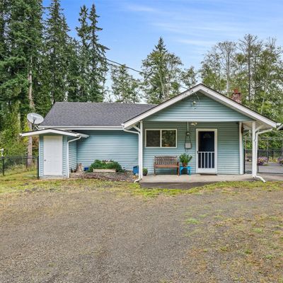 1604 Harvard St, Raymond, WA 98577