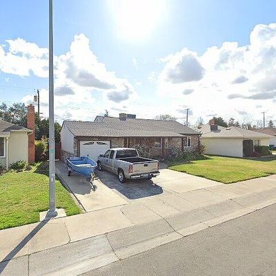 1612 W Locust St, Lodi, CA 95242