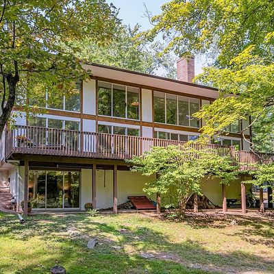 163 Rolling Hill Rd, Skillman, NJ 08558