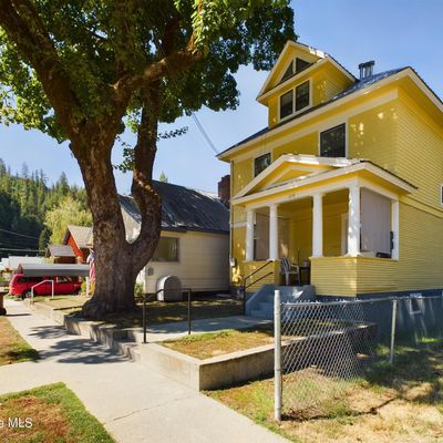 209 Cypress St, Wallace, ID 83873