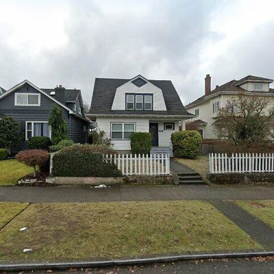 2139 5 Th Ave W, Seattle, WA 98119