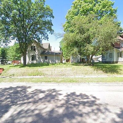 214 Broadway, Hanska, MN 56041