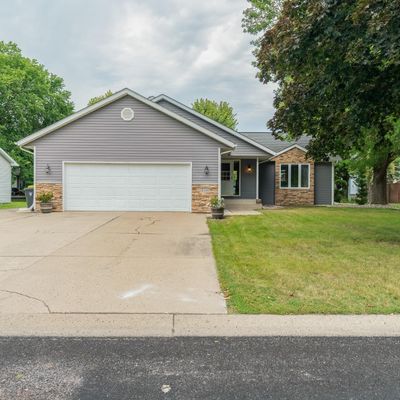 2156 Northridge Dr, North Mankato, MN 56003