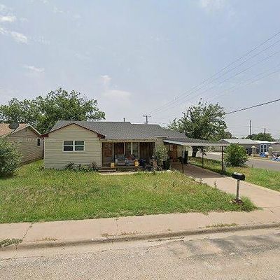 220 35 Th St, Snyder, TX 79549