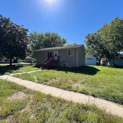 223 S Hering St, Appleton, MN 56208