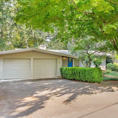 2251 Fernwood Cir, Lake Oswego, OR 97034