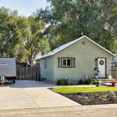 228 4 Th St N, Nampa, ID 83687