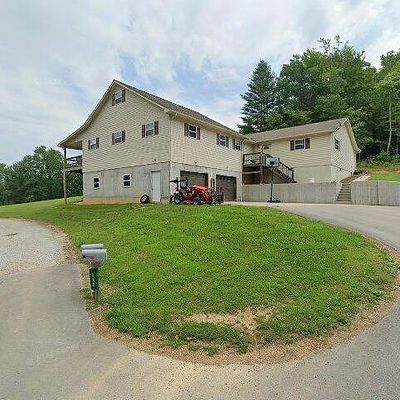 193 Wilbert Dr, Oneida, TN 37841