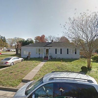 20 Gay Dr, Newport News, VA 23606