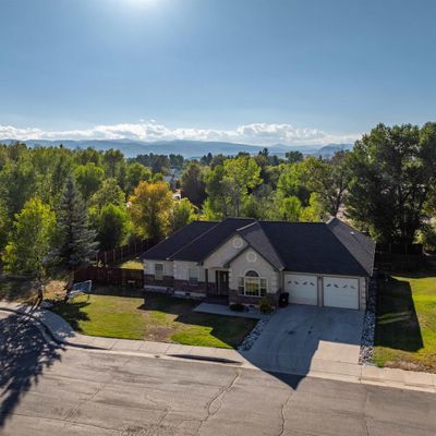 255 River Pl, Lander, WY 82520