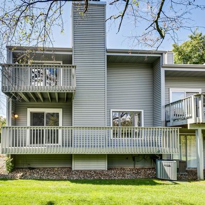 2652 Mackubin St, Saint Paul, MN 55113