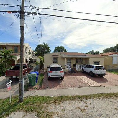 2800 Sw 1 St St, Miami, FL 33135