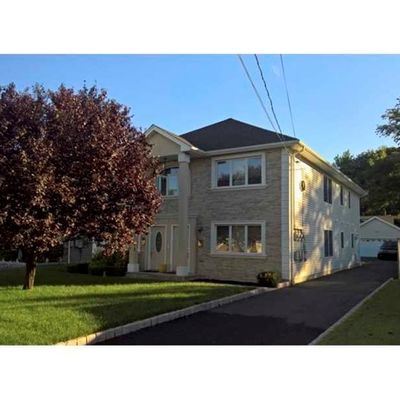 293 E 54 Th St, Elmwood Park, NJ 07407