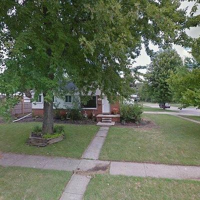 2304 Barstow Rd, Lansing, MI 48906