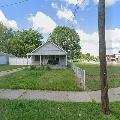 236 Helen St, Inkster, MI 48141