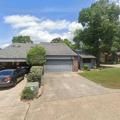 25 Timber Creek Dr, Conroe, TX 77301