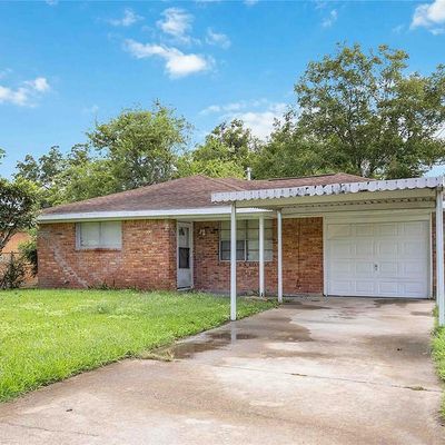 318 S Fulton St, Texas City, TX 77591