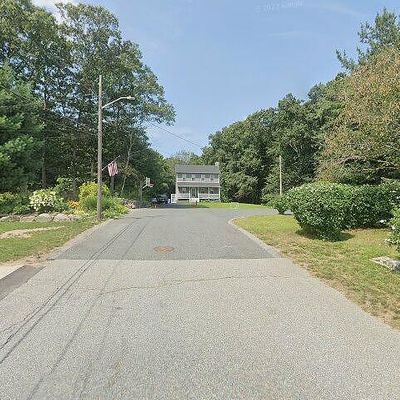 32 Morpheus Dr, Cumberland, RI 02864