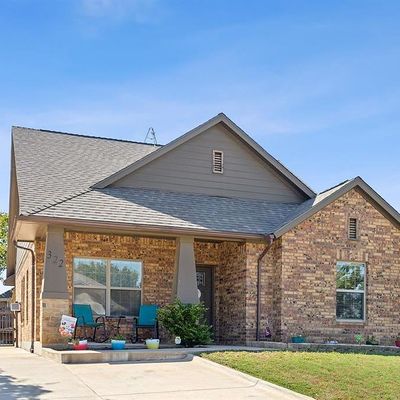 322 S Watson St, Alvarado, TX 76009