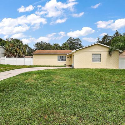 331 Autumn Dr, Apopka, FL 32712