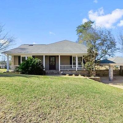 3333 Pine Cir, Ocean Springs, MS 39564