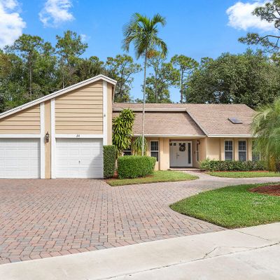 35 Saint Davids Way, Wellington, FL 33414