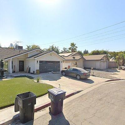 3542 S Atwood Ct, Visalia, CA 93277