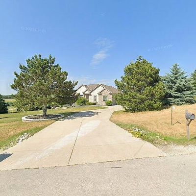 3551 Scenic Vista Ct, Waterford, WI 53185